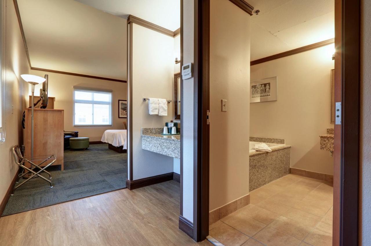 Dimond Center Hotel Anchorage Exterior foto